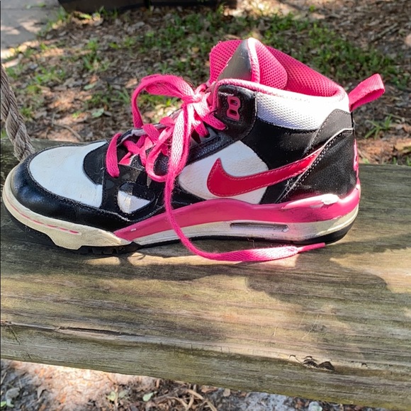 *ROUGHLY USED* Nike Air Flight 2013s (for play) - Picture 6 of 7